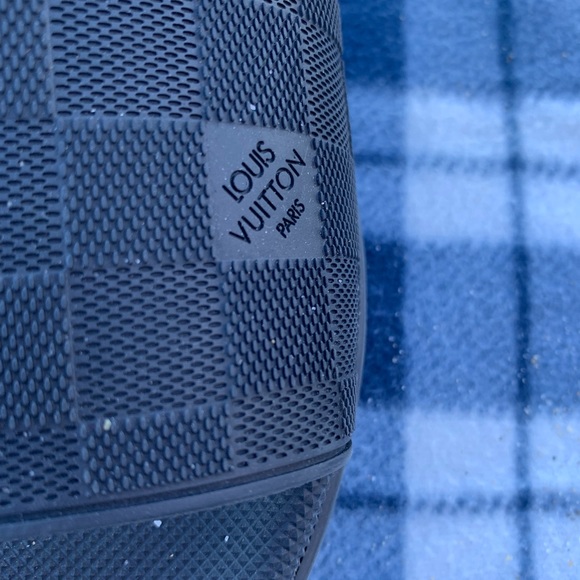 louis Vuitton slides 6 mens 9 women - Picture 4 of 7